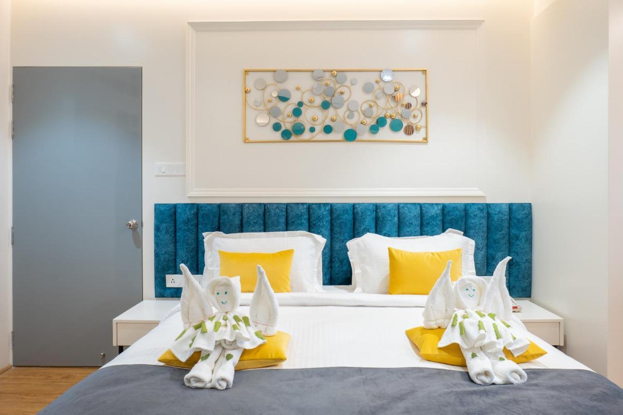 Clubway Grand A Boutique Hotel Jorhāt Buitenkant foto