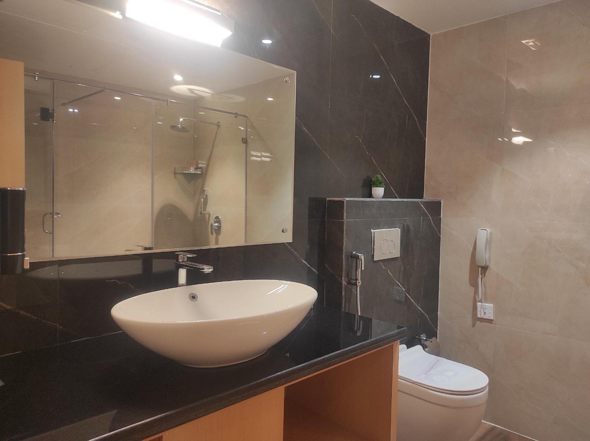 Clubway Grand A Boutique Hotel Jorhāt Buitenkant foto